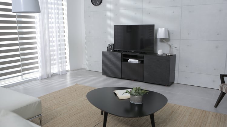 How to Clean a TV Screen Without Streaks